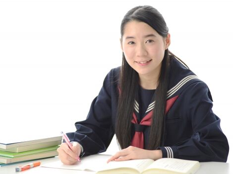 勉強する女子中学生S